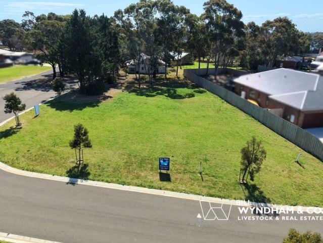 Land for sale in Newlands Arm, Victoria