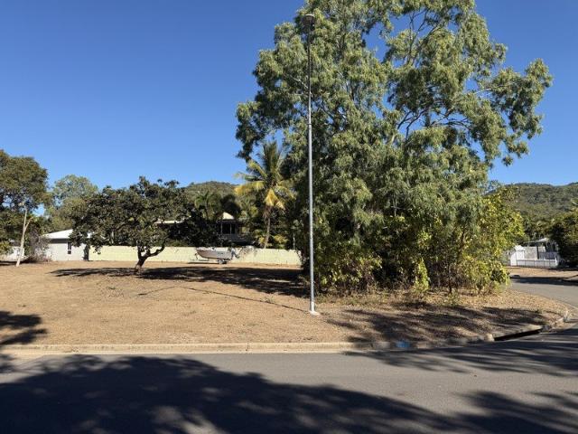 Land for sale in Horseshoe Bay, Queensland