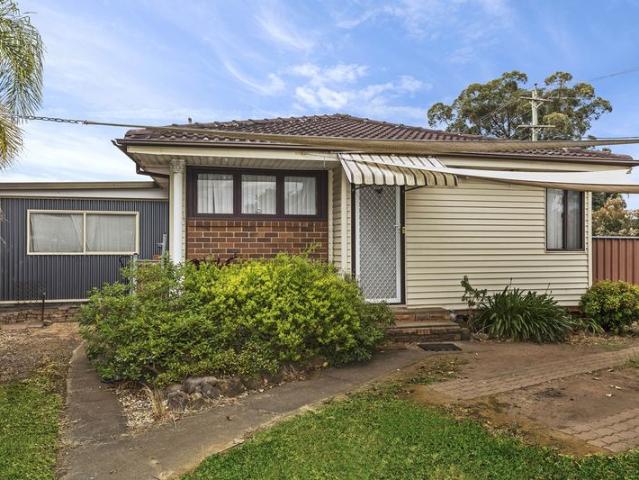 House for sale in Cartwright, New South Wales