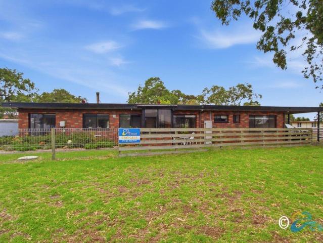 House for sale in Loch Sport, Victoria