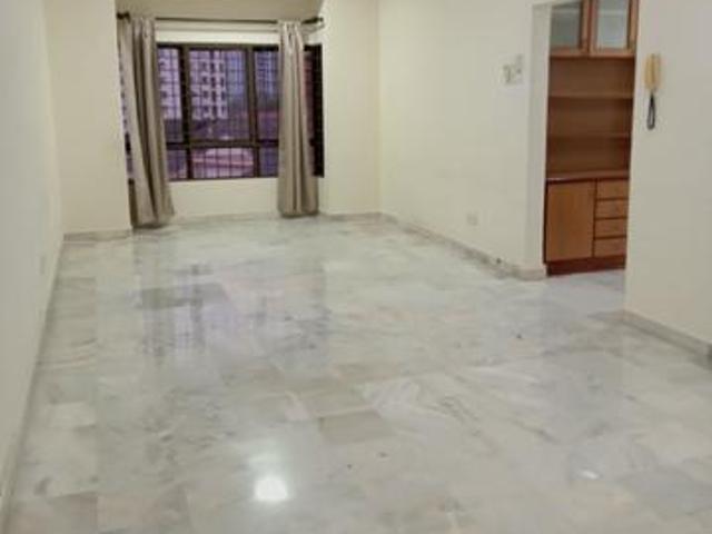 Apartment for sale in Petaling, Damansara Damai