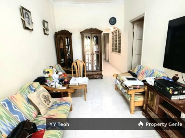 Terraced House for sale in Malaka