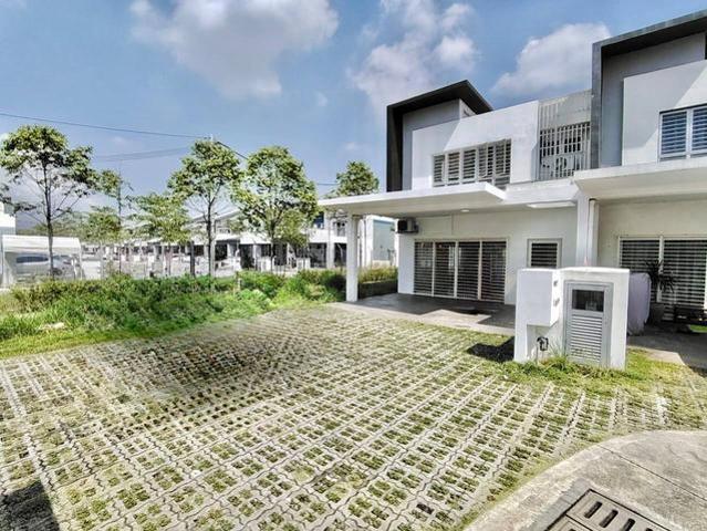 Terraced House for sale in Tanjong Sepat, Selangor