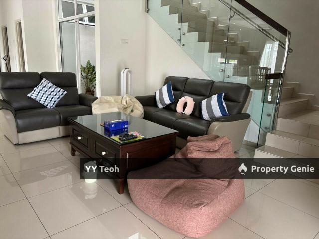 Terraced House for rent in Malaka