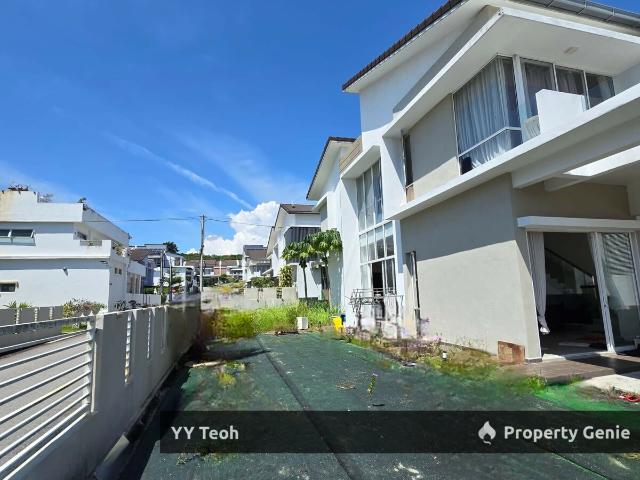Terraced House for sale in Malaka