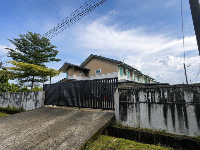 Terraced House for sale in Samarahan, Kota Samarahan