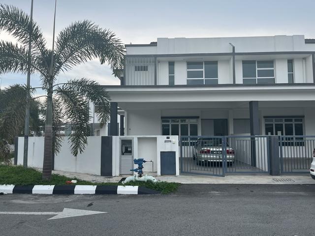 Terraced House for sale in Banting, Selangor
