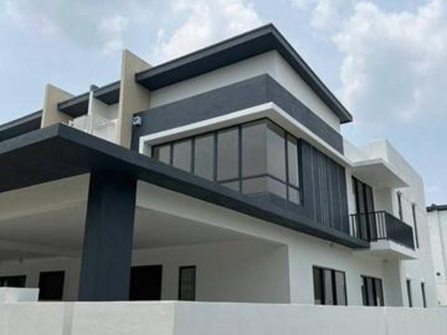 Terraced House for sale in Tanjong Sepat, Selangor