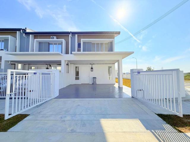 Terraced House for sale in Sendayan Village, Negeri Sembilan