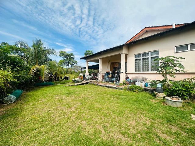 Terraced House for sale in Tanjong Sepat, Selangor