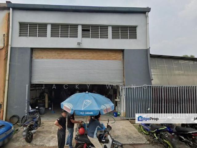 Warehouse for rent in Seksyen 10, Majlis Perbandaran Kajang