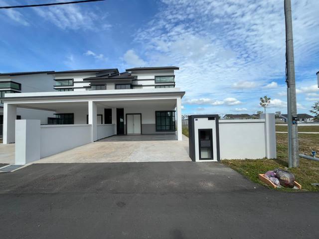 Residential House for sale in Malaka