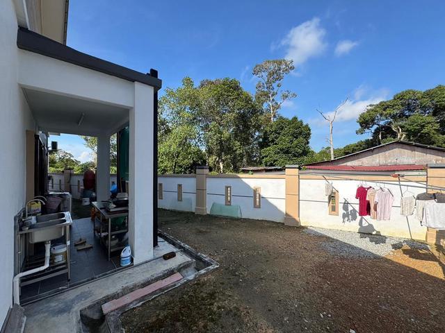 Terraced House for sale in Malaka