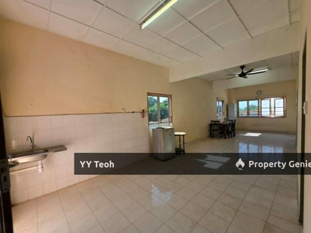 Condominium for sale in Malaka