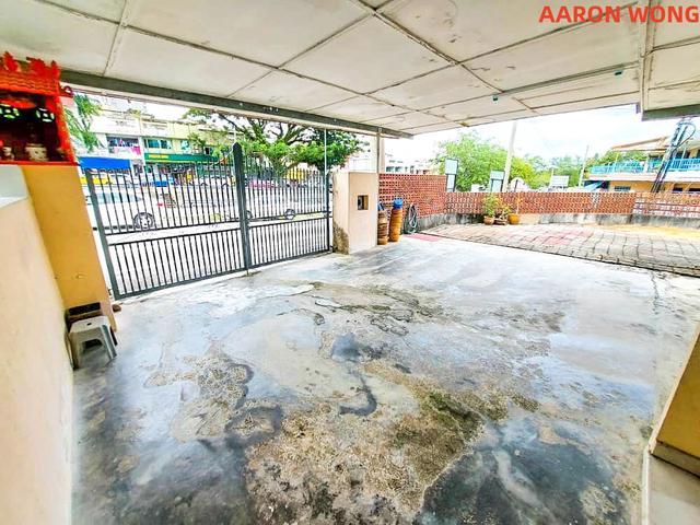 Townhouse for sale in Langat, Selangor