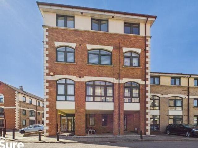 House for sale in Pouchen End, Hertfordshire