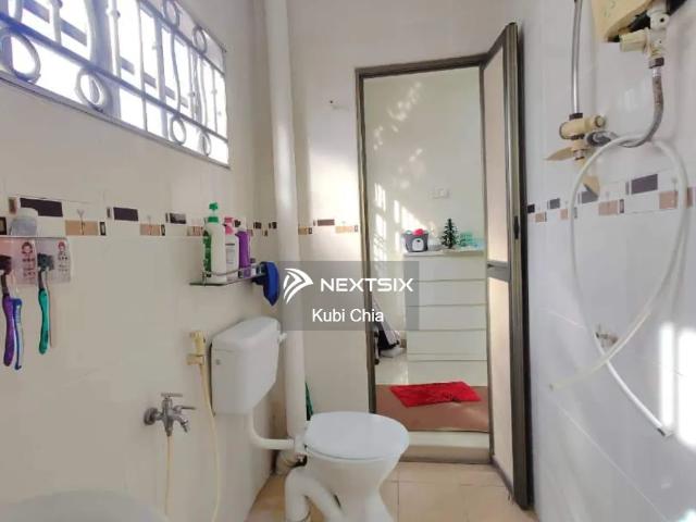 Residential House for sale in Country Heights Damansara, Kuala Lumpur