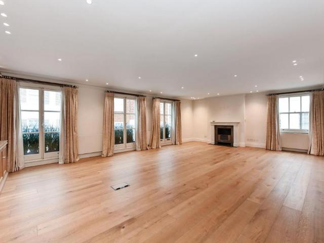 House for rent in Knightsbridge, Greater London