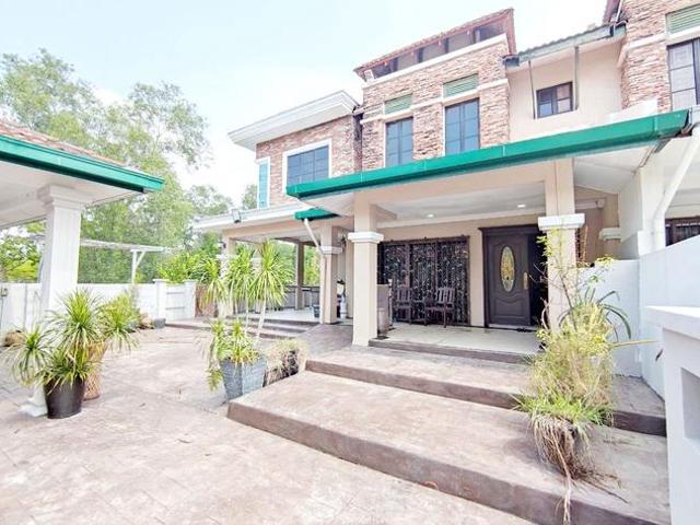 Terraced House for sale in Tanjong Sepat, Selangor