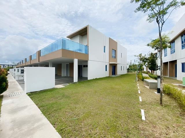 Townhouse for rent in Tanjong Sepat, Selangor