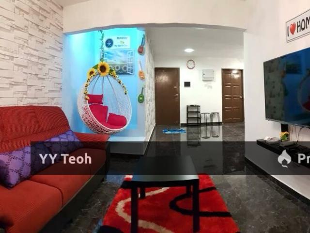 Apartment for sale in Malaka
