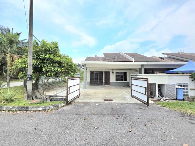 Terraced House for sale in Jenjarom, Selangor