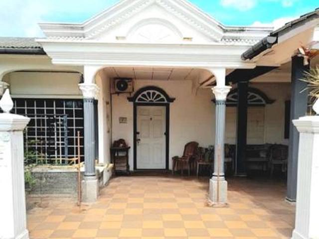 Bungalow for sale in Tanjong Sepat, Selangor