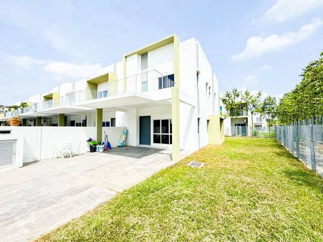 Terraced House for sale in Tanjong Sepat, Selangor