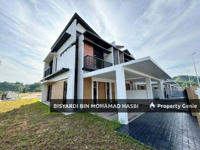 Terraced House for sale in Tanjong Sepat, Selangor