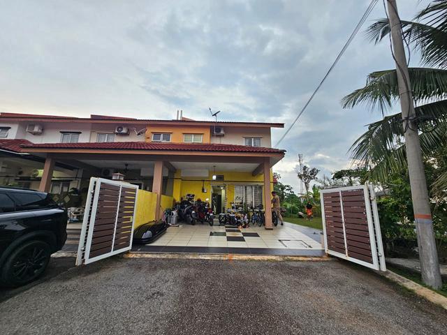Terraced House for sale in Tanjong Sepat, Selangor
