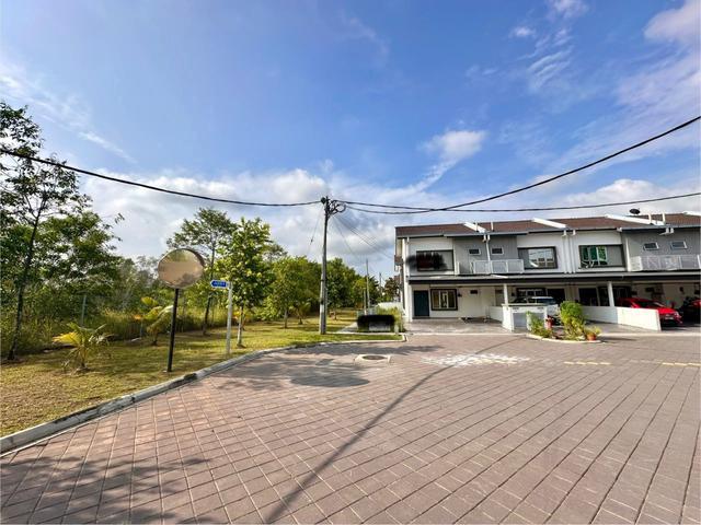 Terraced House for sale in Tanjong Sepat, Selangor