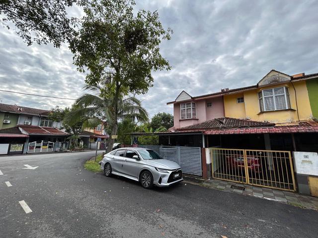 Terraced House for sale in Tanjong Sepat, Selangor
