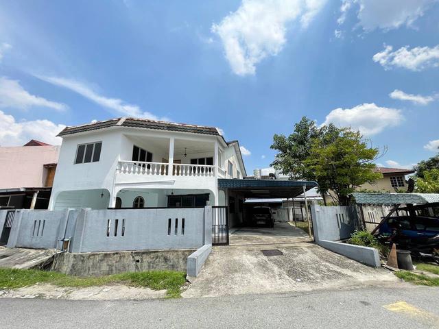 Terraced House for sale in Langat, Selangor