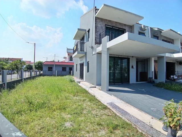 Terraced House for sale in Tanjong Sepat, Selangor