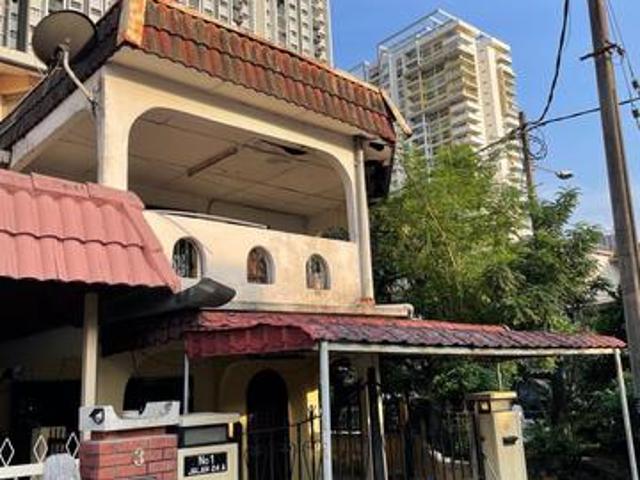 Terraced House for sale in Country Heights Damansara, Kuala Lumpur