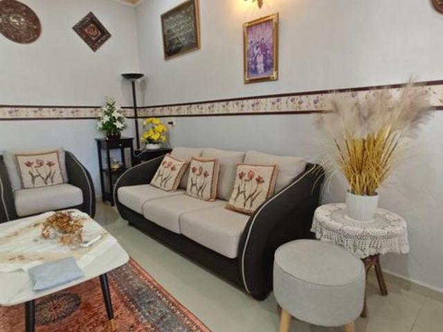 Terraced House for sale in Malaka