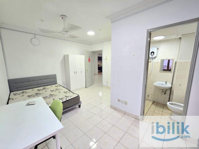 Room for rent in Petaling, Damansara Damai
