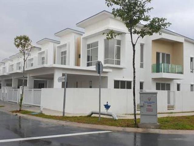 Terraced House for sale in Sendayan Village, Negeri Sembilan