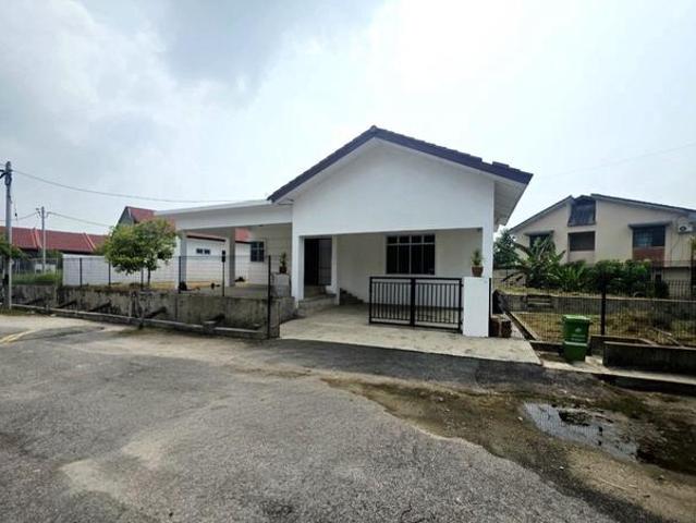 Bungalow for sale in Balok, Pahang