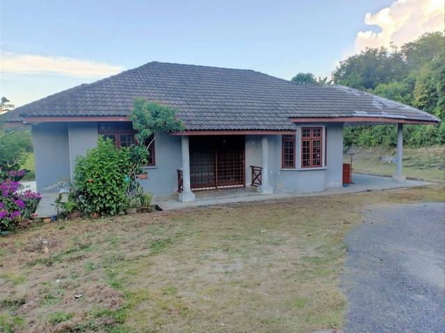 Bungalow for sale in Kuantan, Pahang