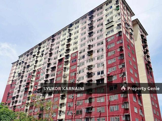Flat for sale in Petaling, Damansara Damai