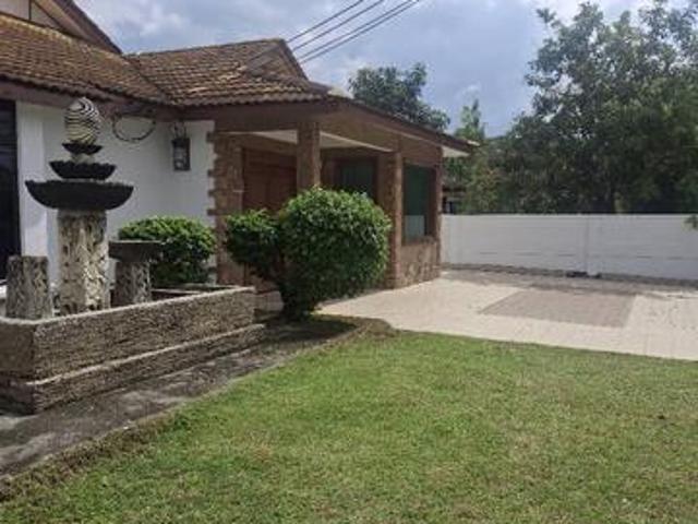 Bungalow for sale in Kajang, Langat