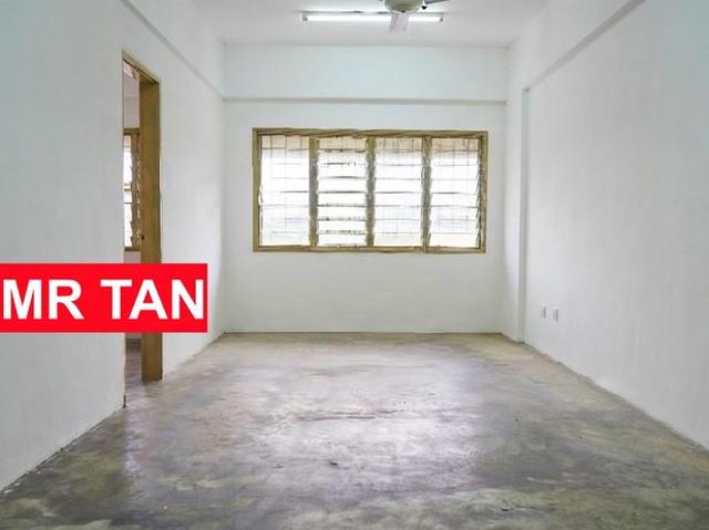 Flat for sale in Kajang, Langat
