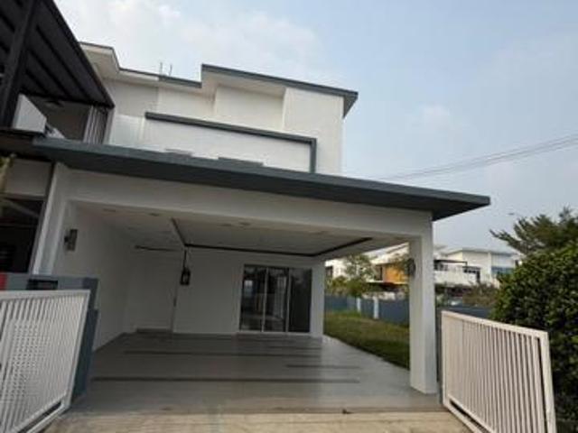 Terraced House for sale in Sendayan Village, Negeri Sembilan