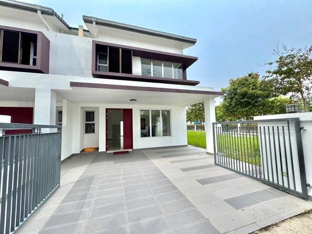 Terraced House for sale in Alam Impian, Selangor