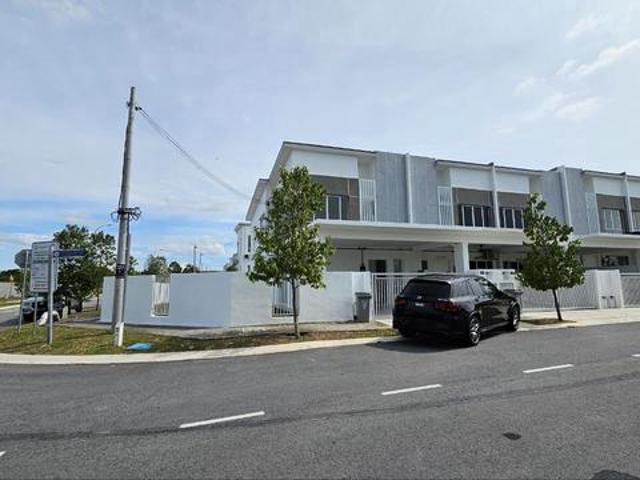 Terraced House for sale in Sendayan Village, Negeri Sembilan
