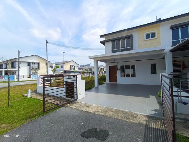 Terraced House for sale in Tanjong Sepat, Selangor