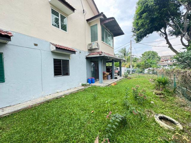 Townhouse for sale in Country Heights Damansara, Kuala Lumpur