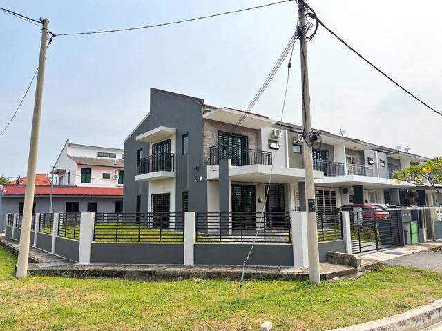 Terraced House for sale in Tanjong Sepat, Selangor