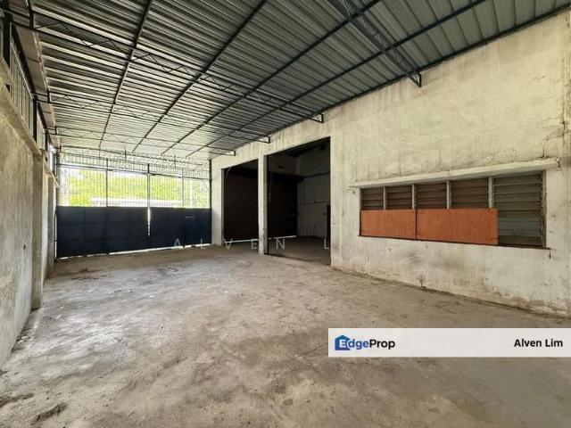 Shop for sale in Petaling, Subang Jaya